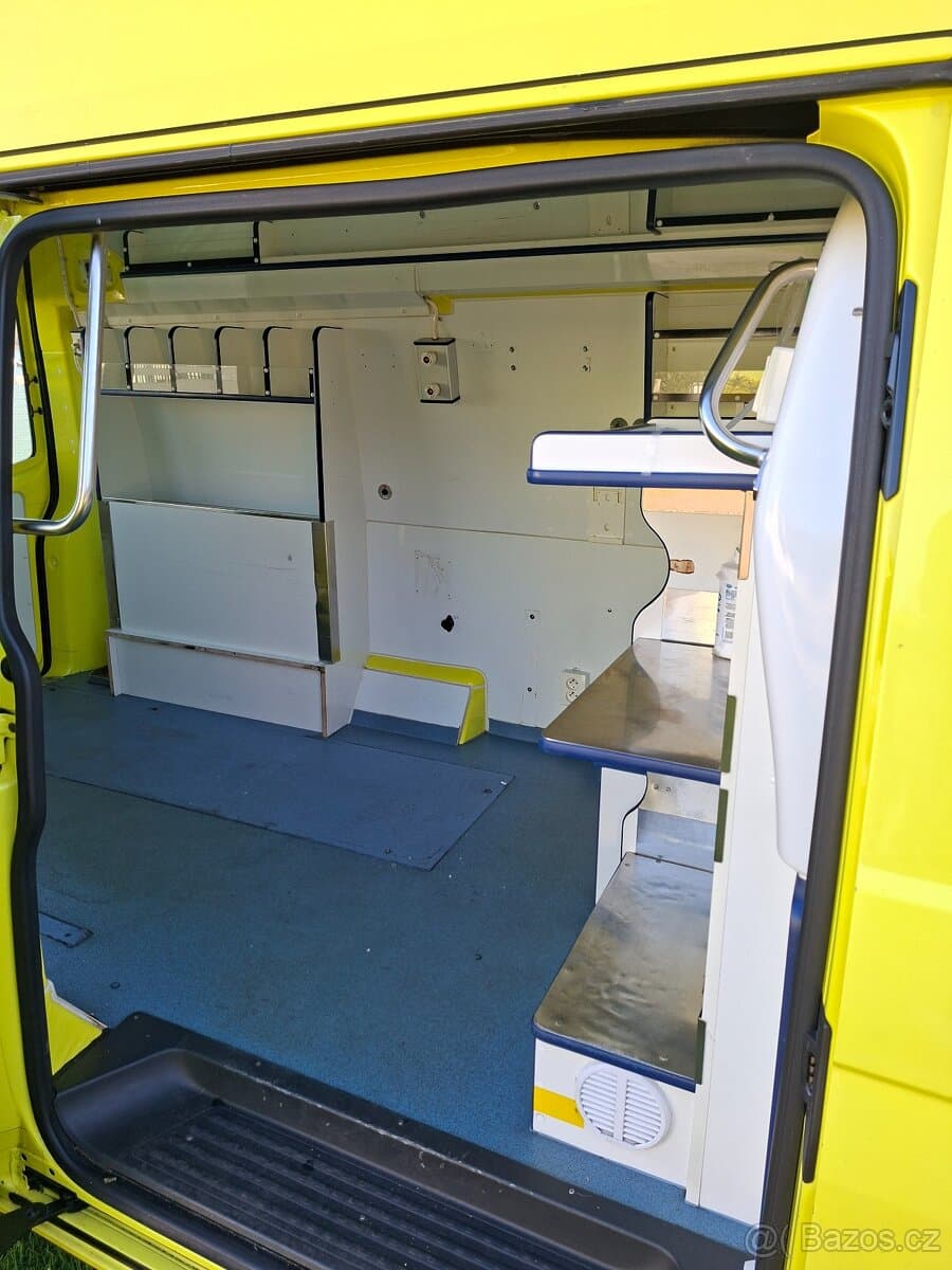 2010 Volkswagen TRANSPORTER - 18
