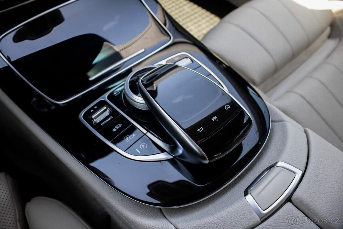 2019 Mercedes-Benz OSTATNÍ - 18