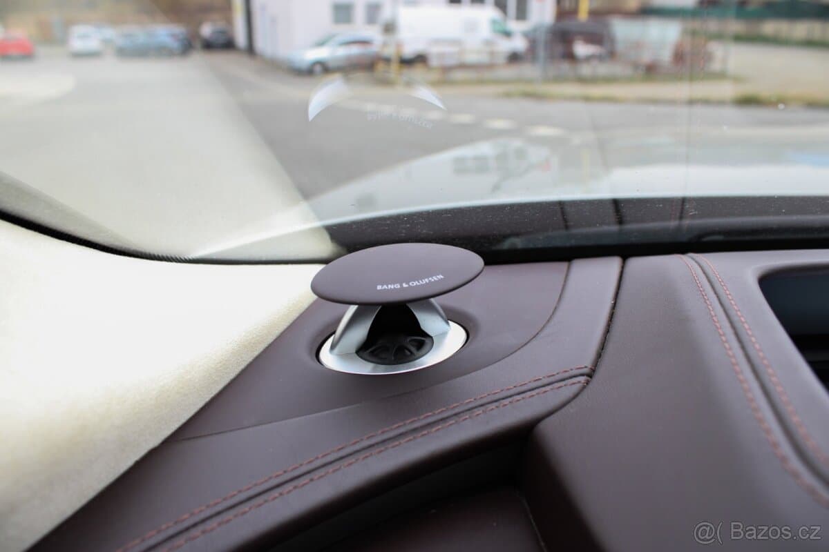 2013 Audi A8 - 18