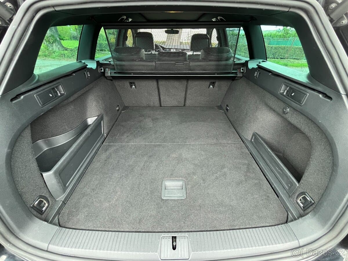 2018 Volkswagen PASSAT - 18
