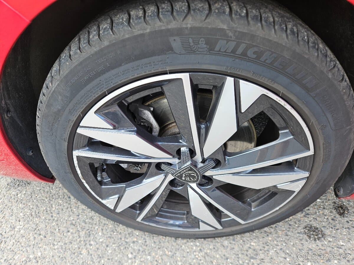2022 Peugeot 308 - 18