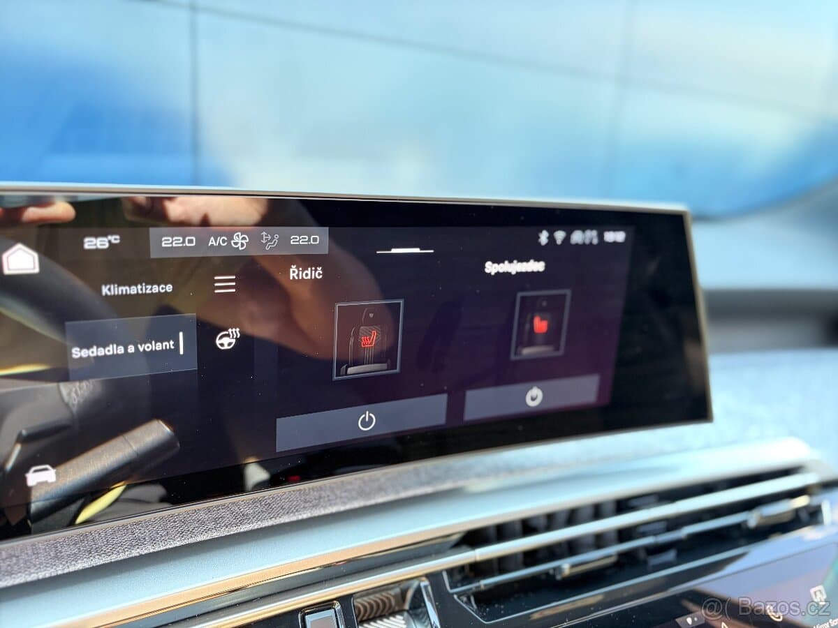2025 Peugeot 3008 - 18