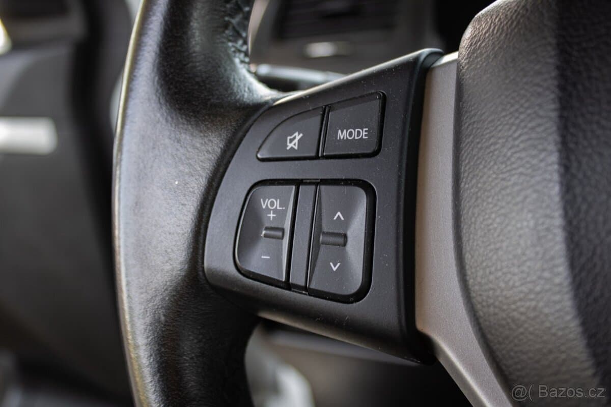 2015 Suzuki SWIFT - 18