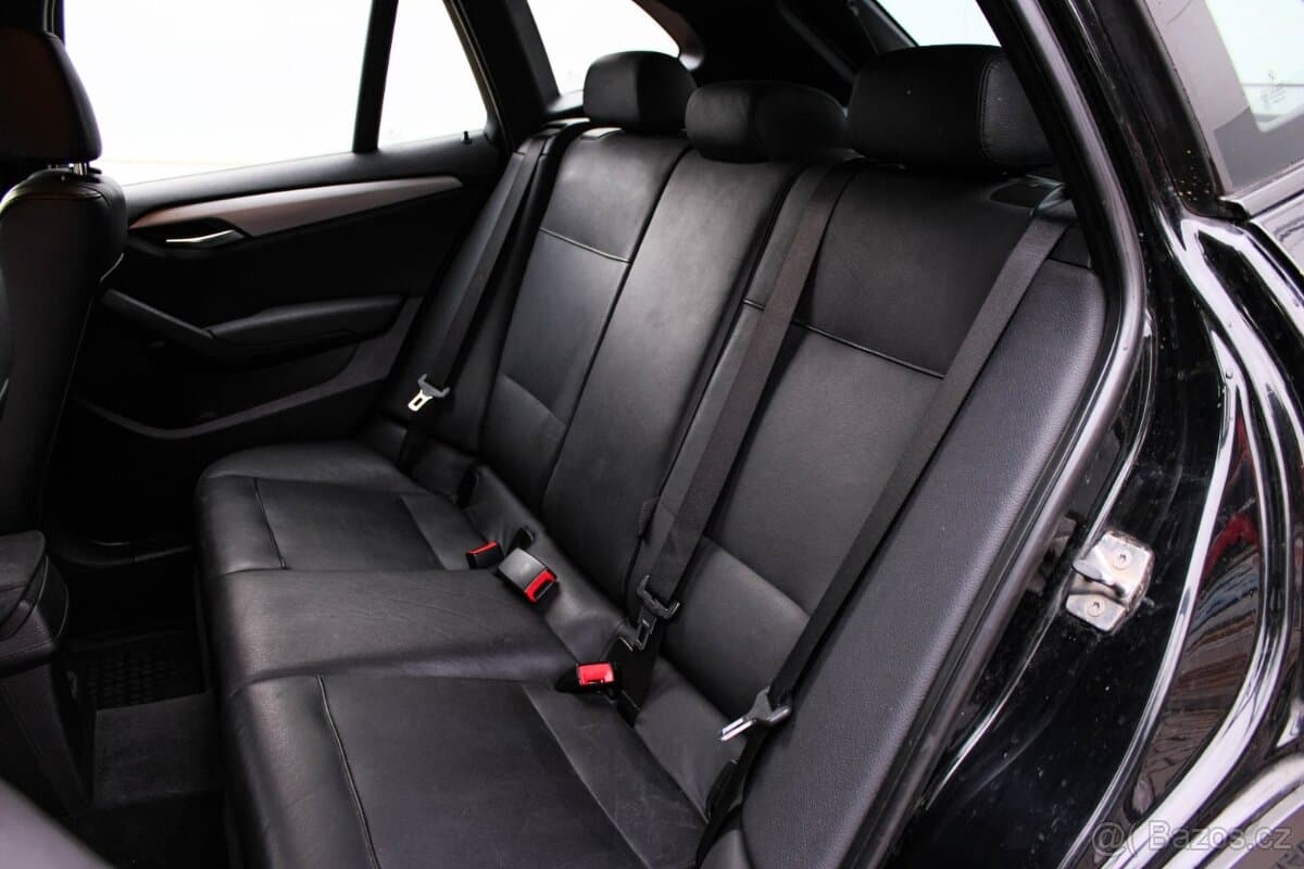 2010 BMW X1 - 18