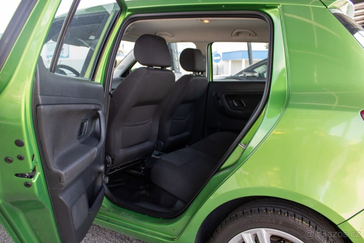 2011 Škoda FABIA - 18