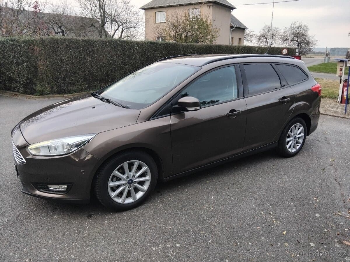 2018 Ford FOCUS - 18