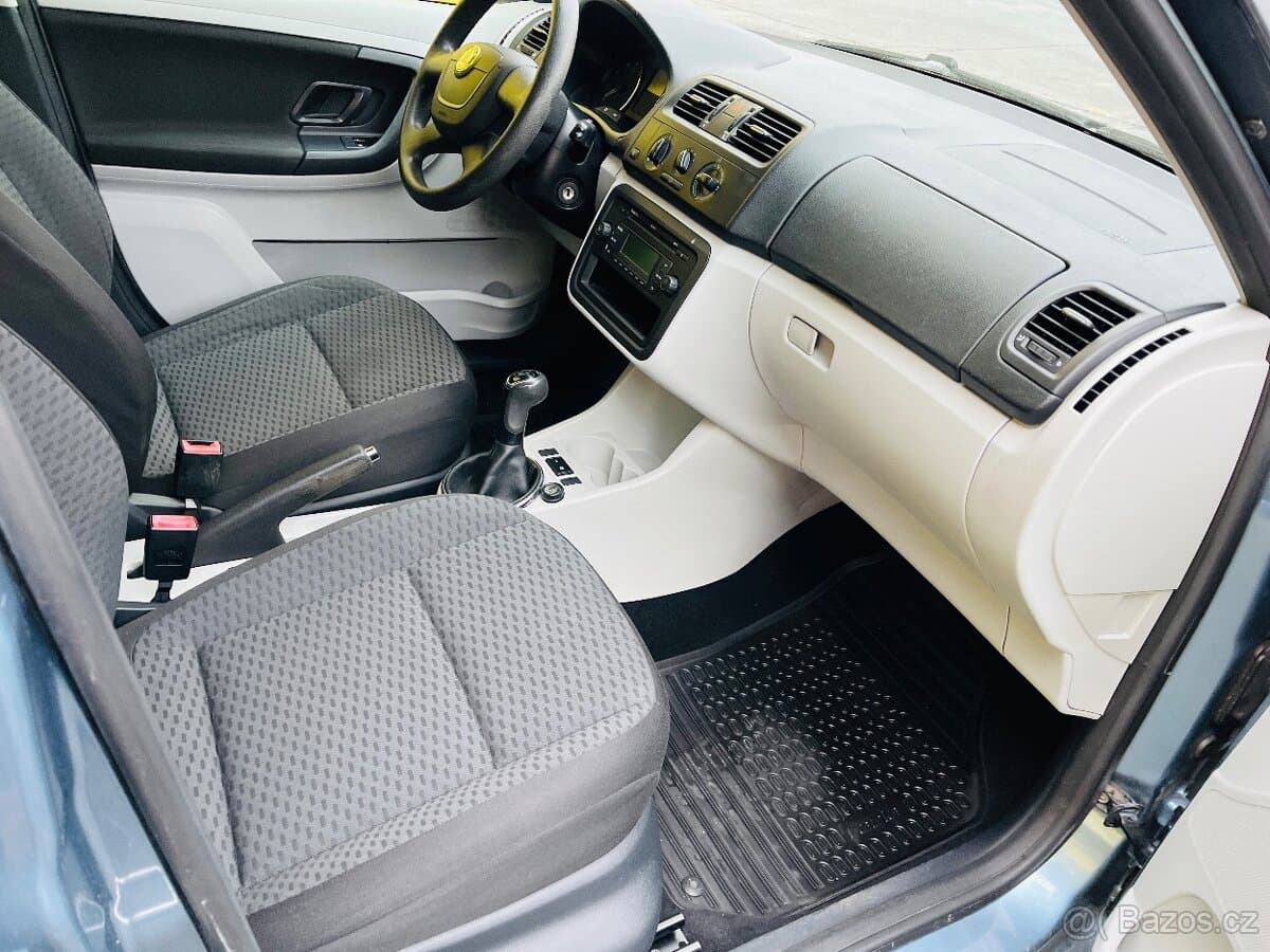 2011 Škoda FABIA - 18