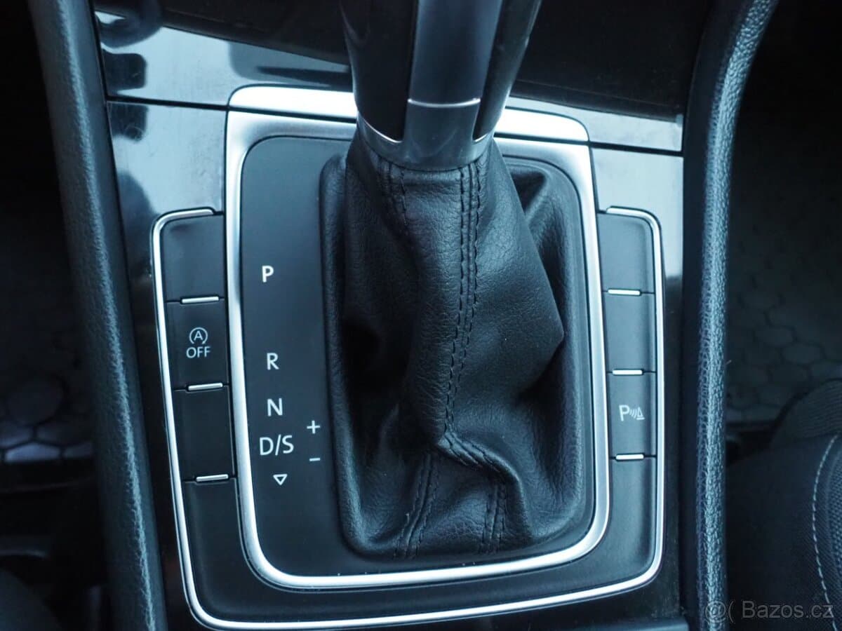 2017 Volkswagen GOLF - 18