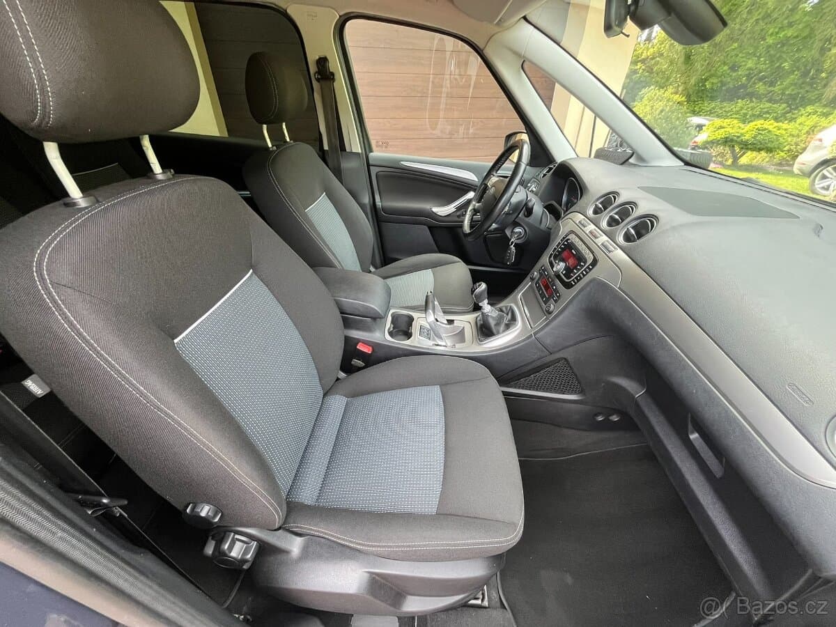 2012 Ford GALAXY - 18