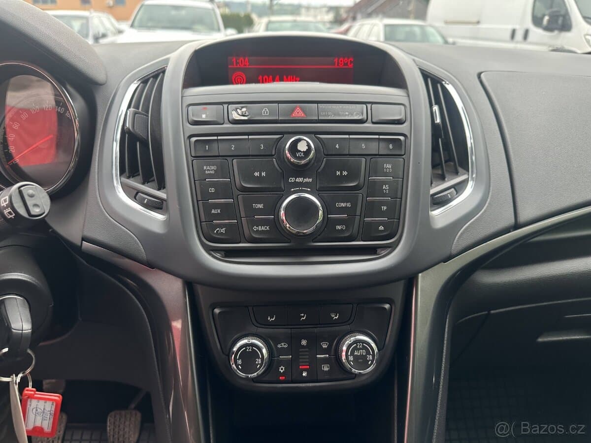 2014 Opel ZAFIRA - 18