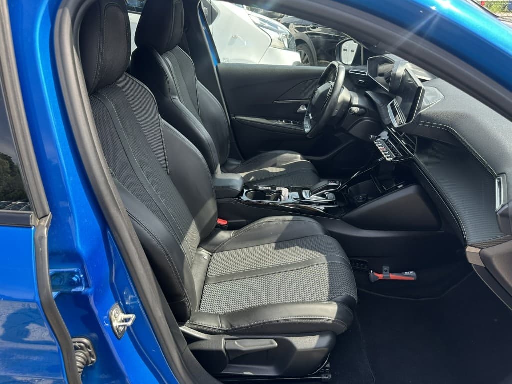 2021 Peugeot 208 - 18