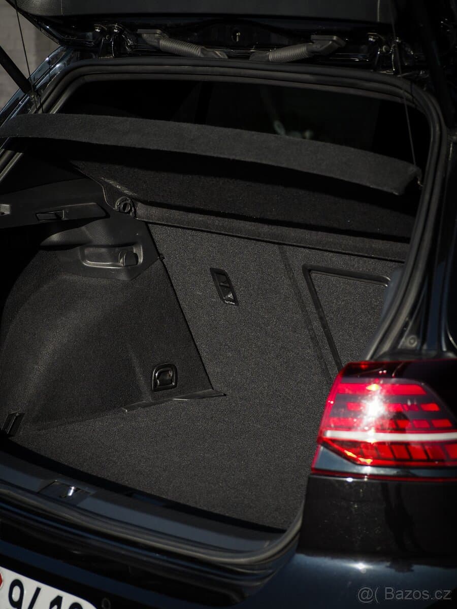 Volkswagen GOLF - 18