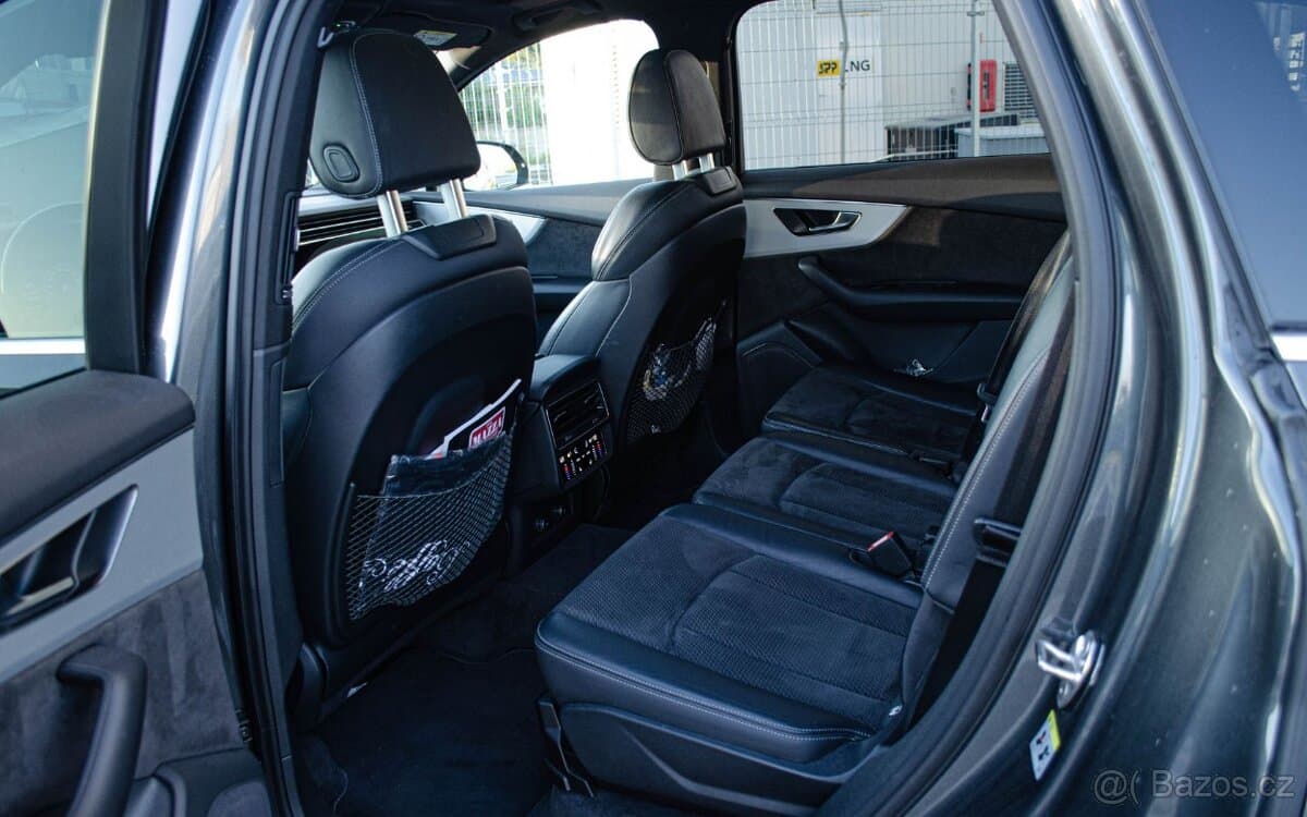 2020 Audi Q7 - 18