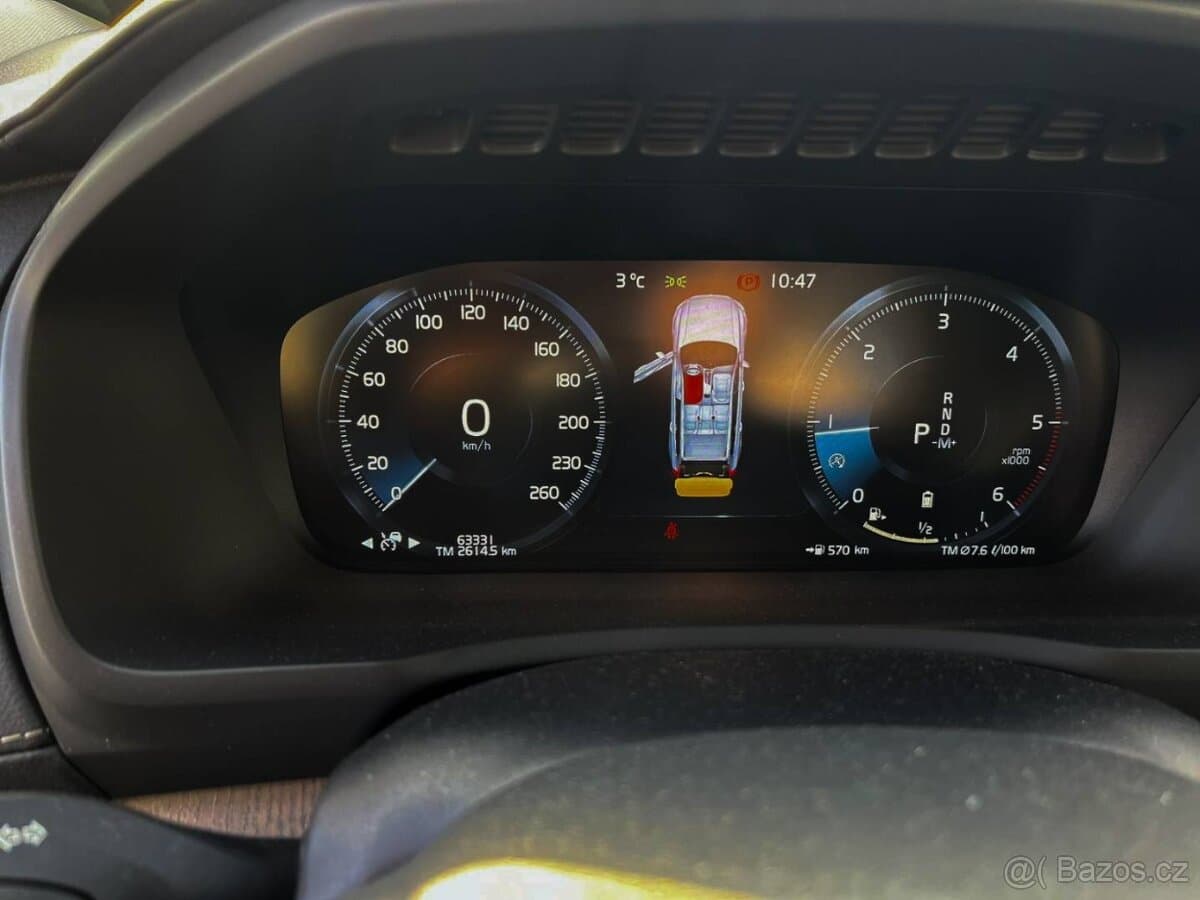 2022 Volvo XC90 - 18