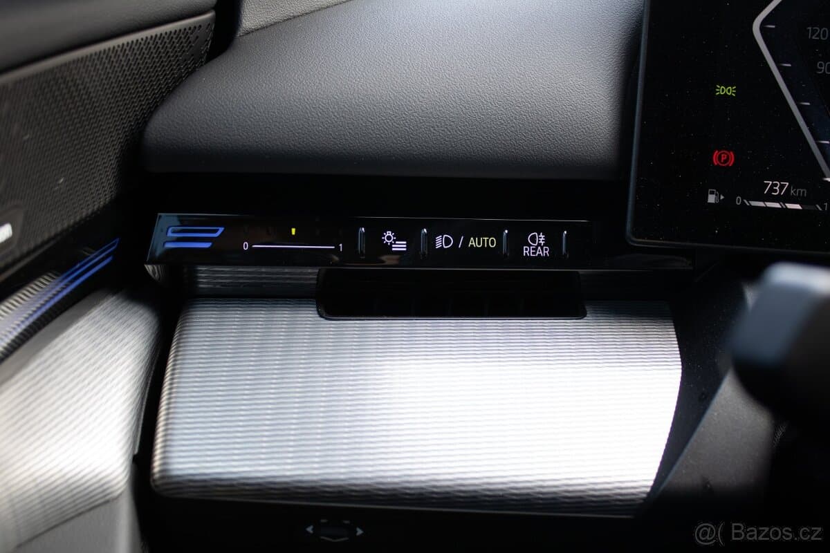 2024 BMW 5-SERIES - 18