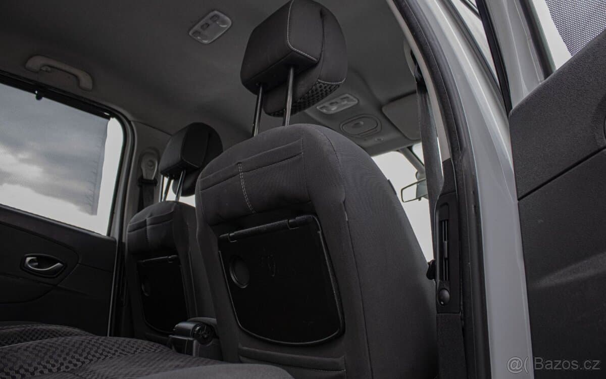 2011 Renault SCENIC - 18