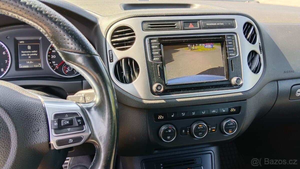 2015 Volkswagen TIGUAN - 18
