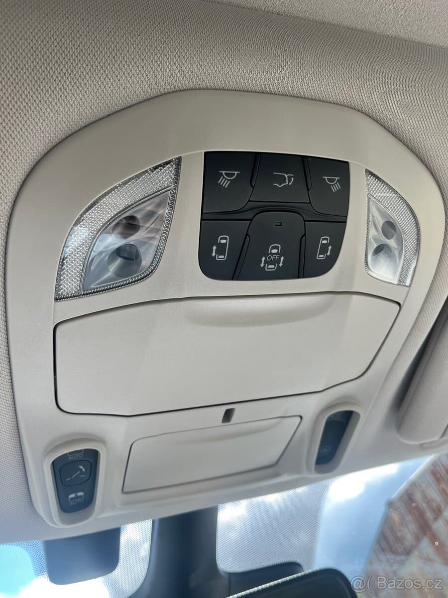 2018 Chrysler PACIFICA - 18