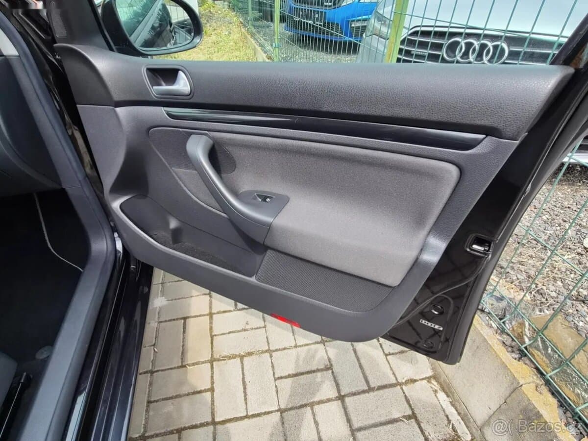 2007 Volkswagen GOLF - 18