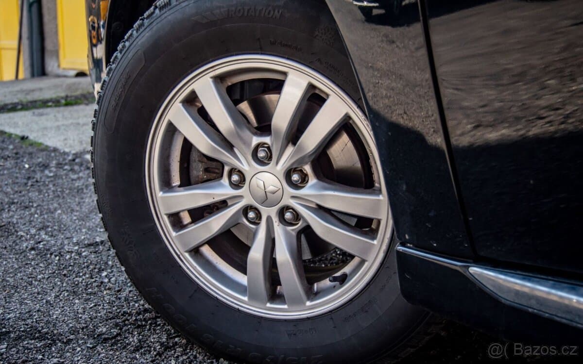 2019 Mitsubishi OUTLANDER - 18