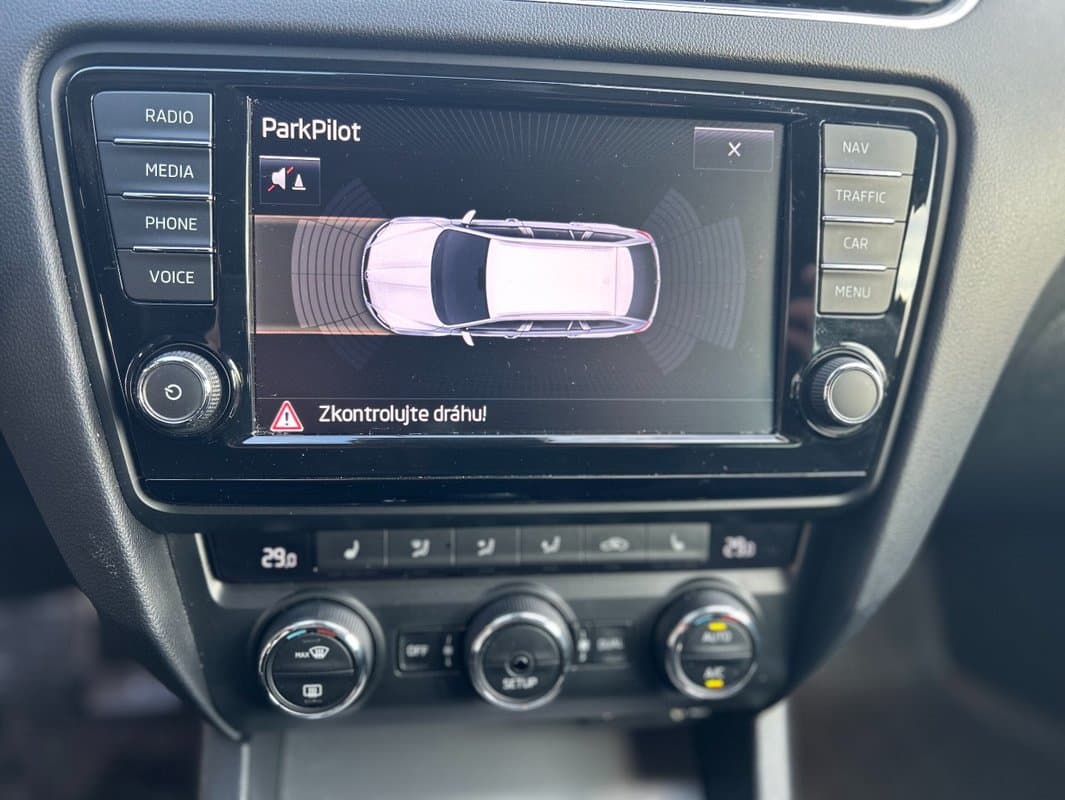 2015 Škoda OCTAVIA - 18