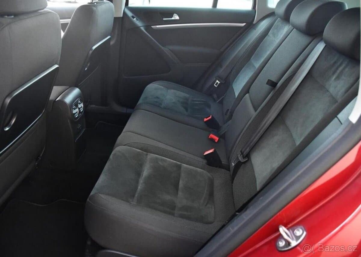 2015 Volkswagen TIGUAN - 18
