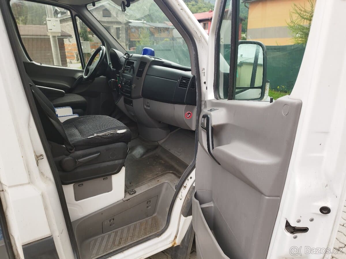 2009 Mercedes-Benz SPRINTER - 18