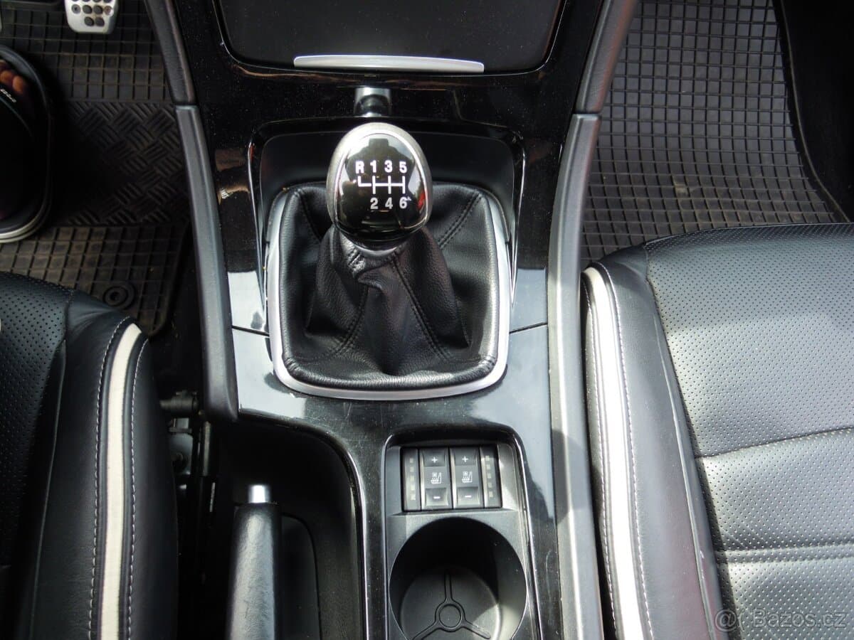 2013 Ford MONDEO - 18