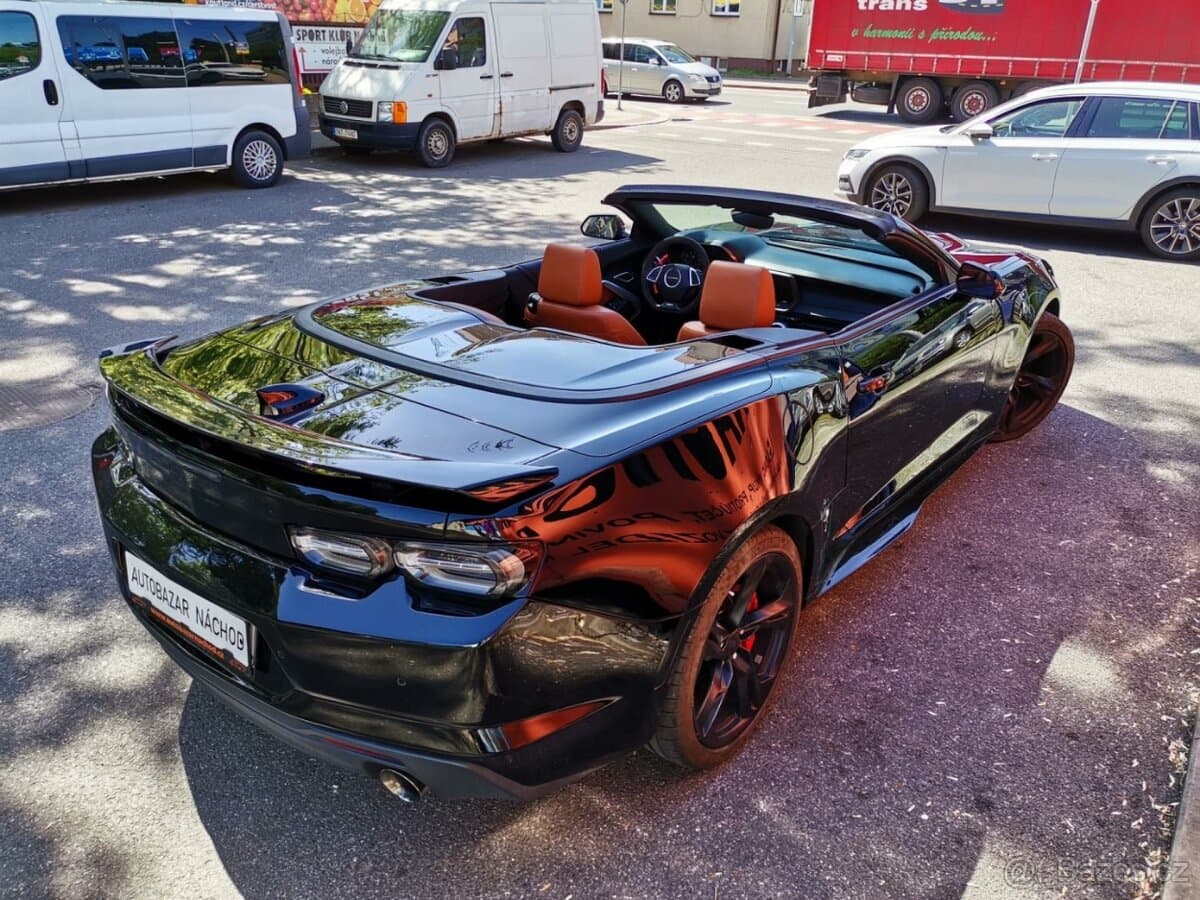 2019 Chevrolet CAMARO - 18