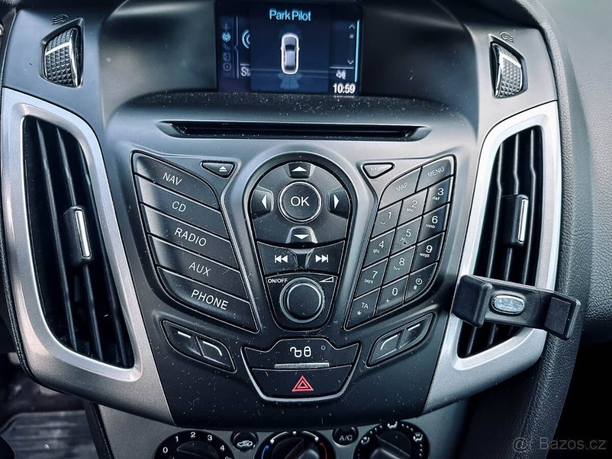 2013 Ford FOCUS - 18