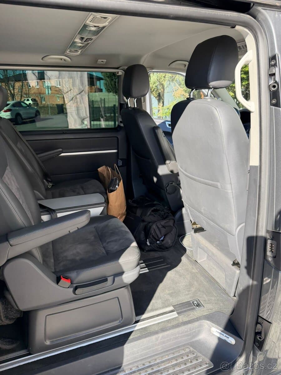2014 Volkswagen MULTIVAN - 18