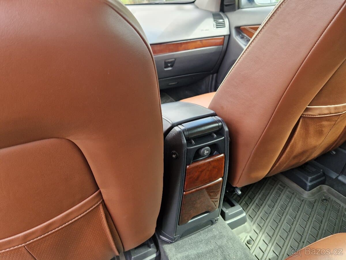 2010 Volvo XC90 - 18