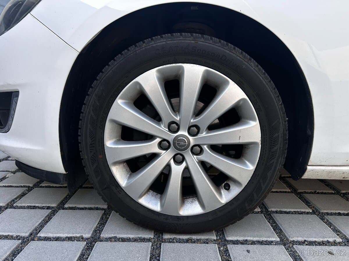 2014 Opel ASTRA - 18