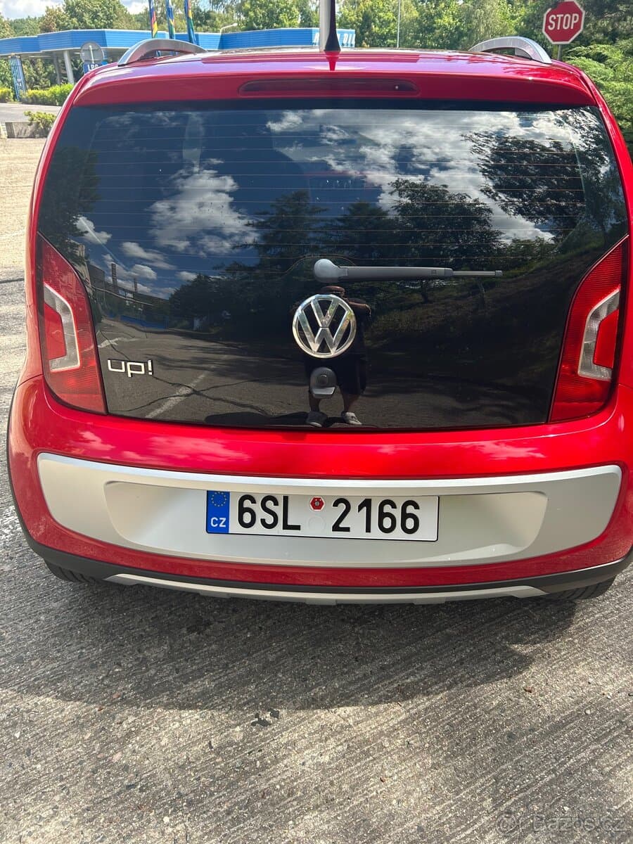 2014 Volkswagen UP! - 18