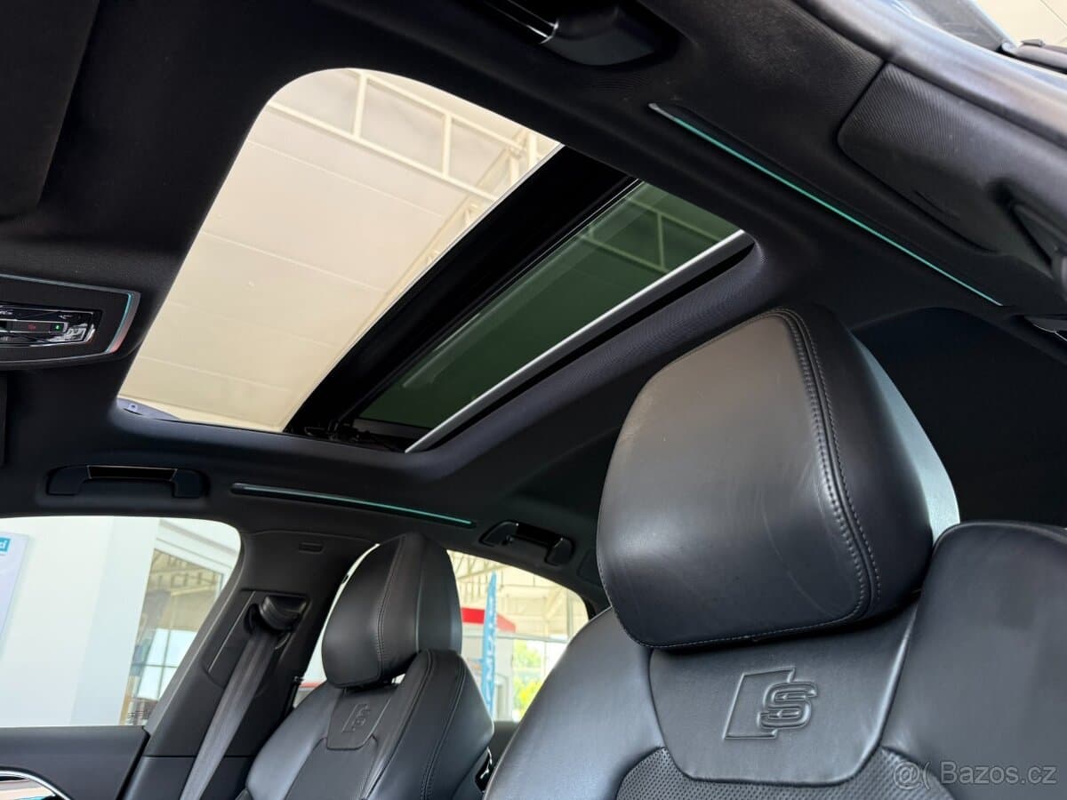 2020 Audi A8 - 18
