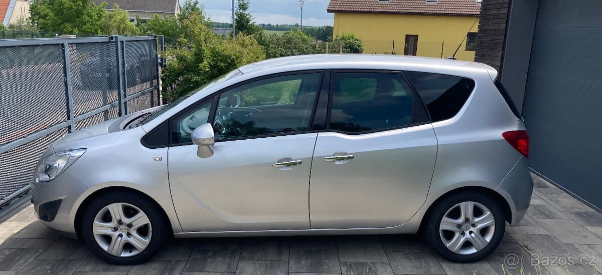 2011 Opel MERIVA - 18