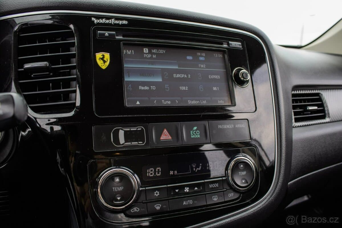 2016 Mitsubishi OUTLANDER - 18