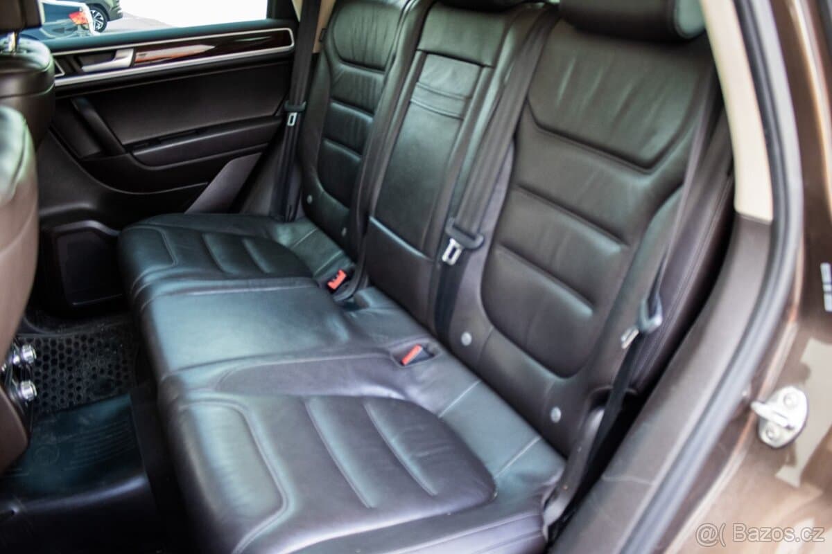 2014 Volkswagen TOUAREG - 18