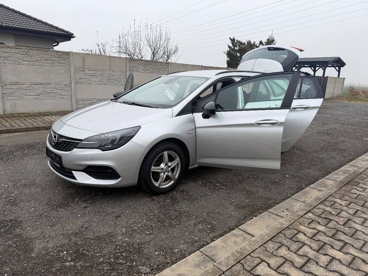 2021 Opel ASTRA - 18