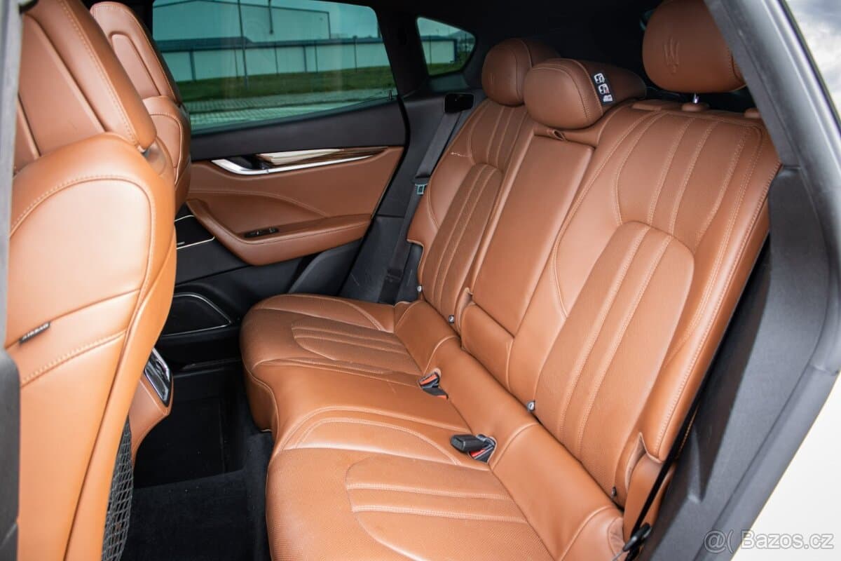 2016 Maserati LEVANTE - 18