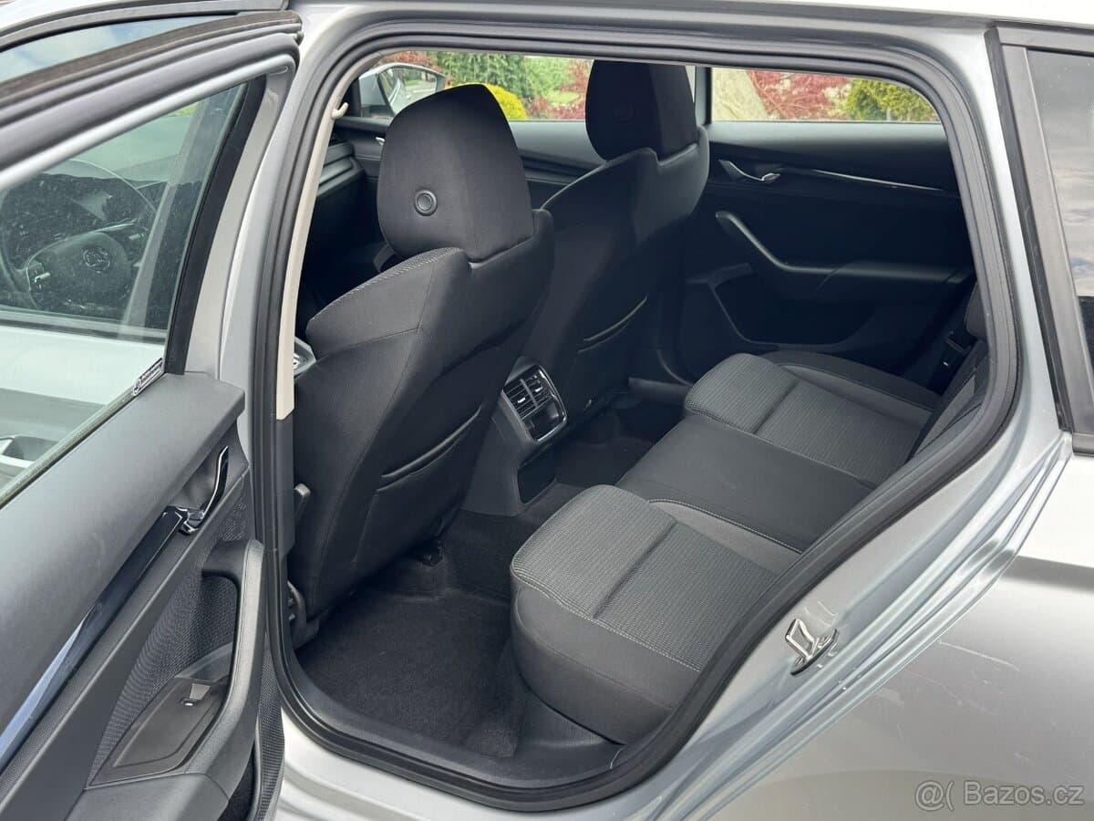2023 Škoda OCTAVIA - 18