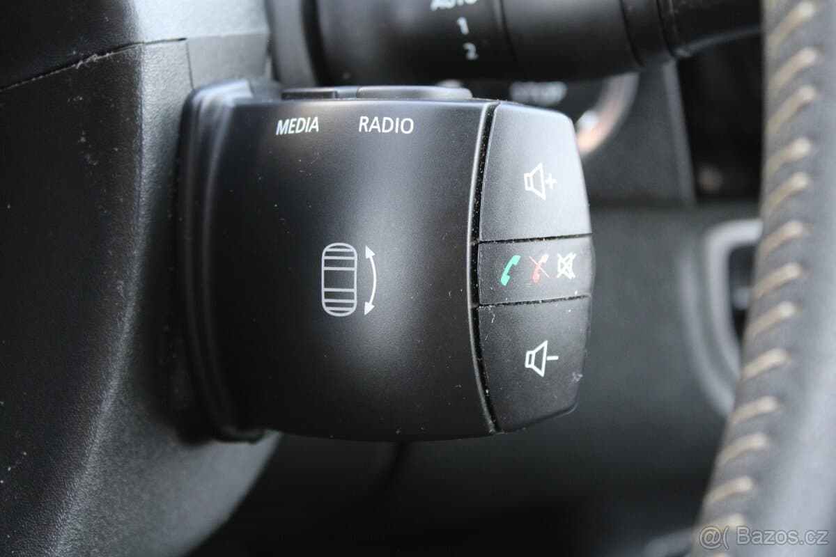 2012 Renault SCENIC - 18