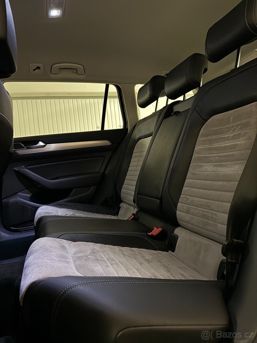 2016 Volkswagen PASSAT - 18