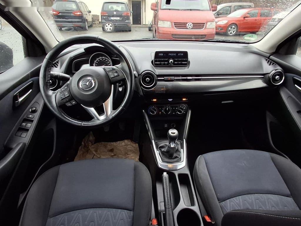 2016 Mazda 2 - 18