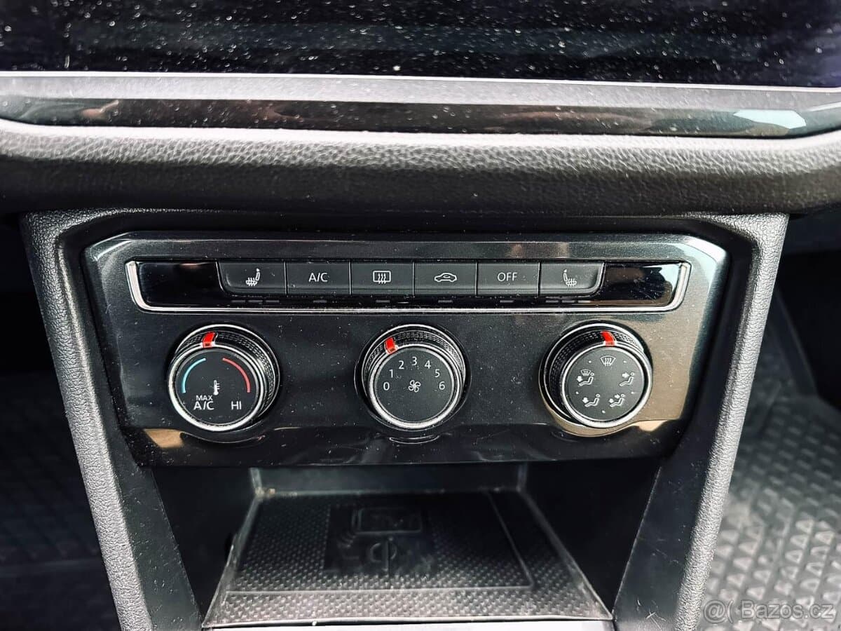2017 Volkswagen TIGUAN - 18