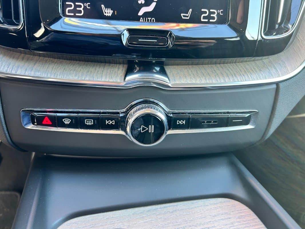 2021 Volvo XC60 - 18