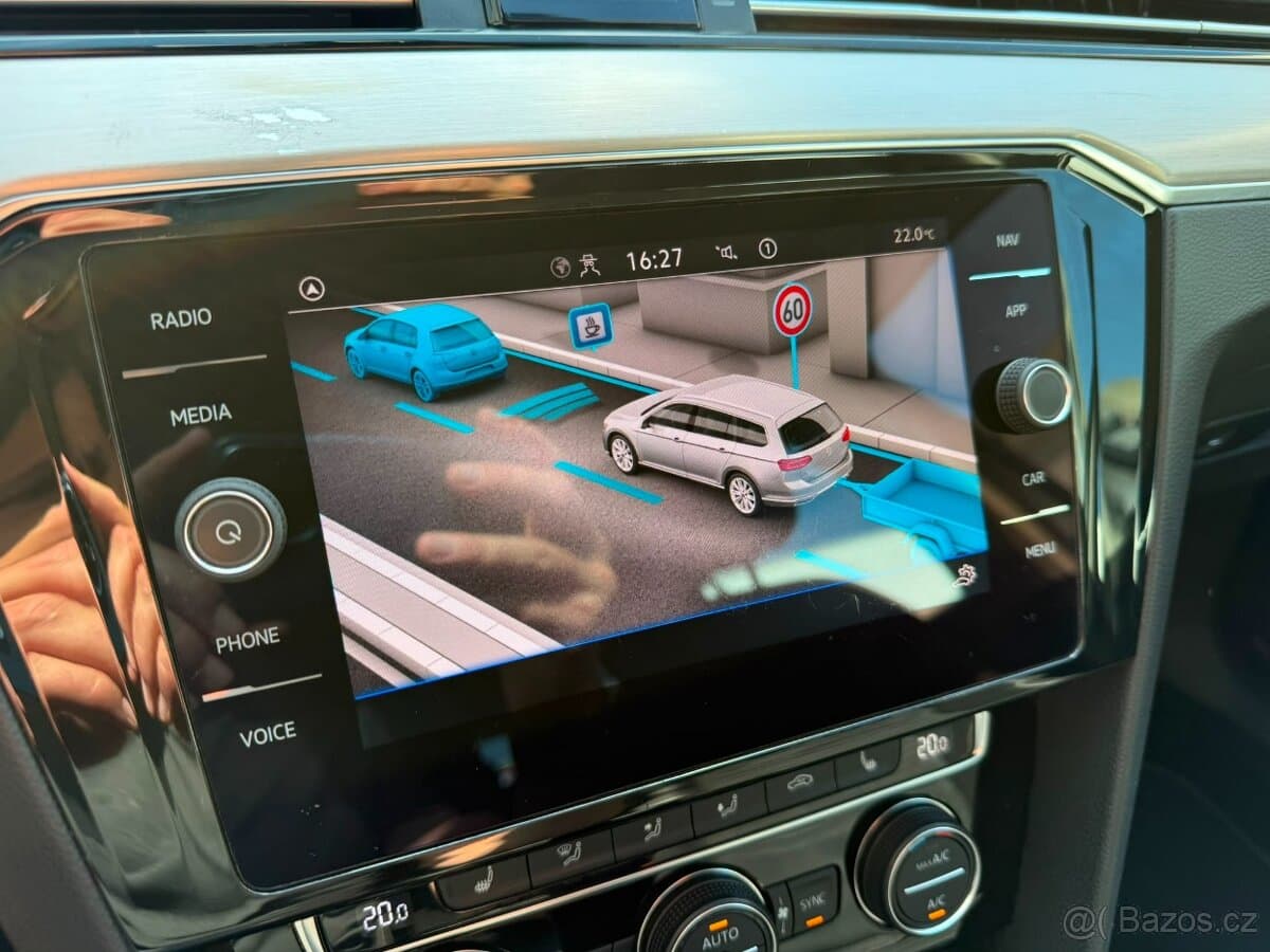 2020 Volkswagen PASSAT - 18