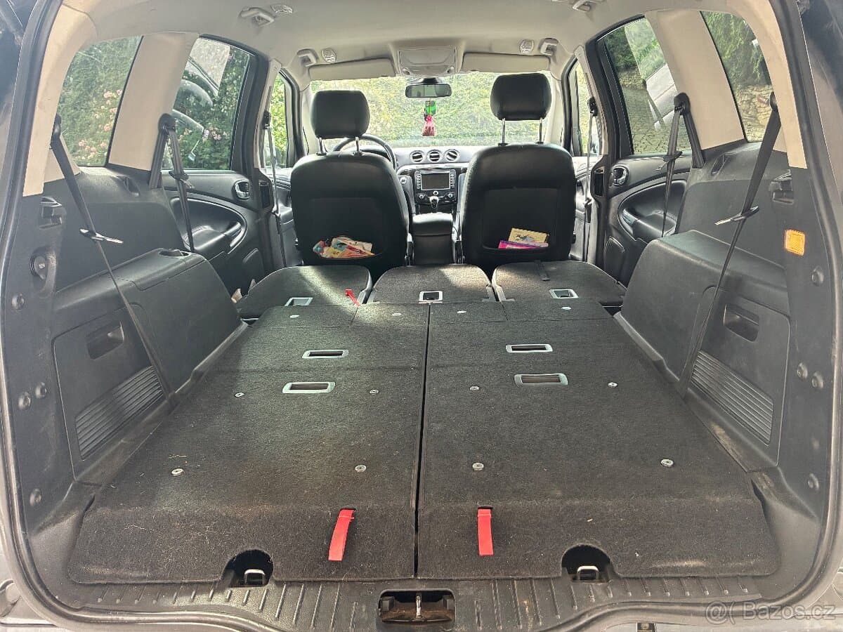 2014 Ford S-MAX - 18