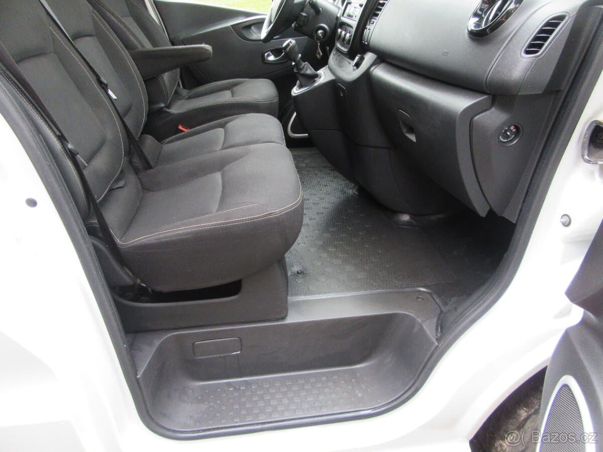 2021 Renault TRAFIC - 18