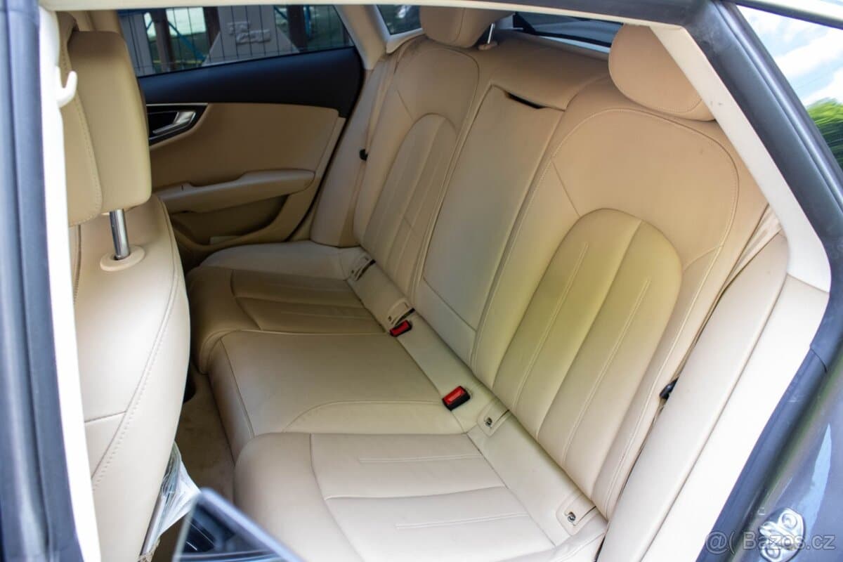 2011 Audi A7 - 19